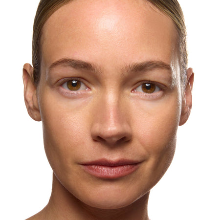 Dry Skin vs Dehydrated Skin: What’s the Difference and How to Treat Each
