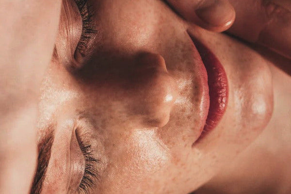 How to Treat Dry Skin Around the Eyes and Nose | Causes, Care and Expert Tips